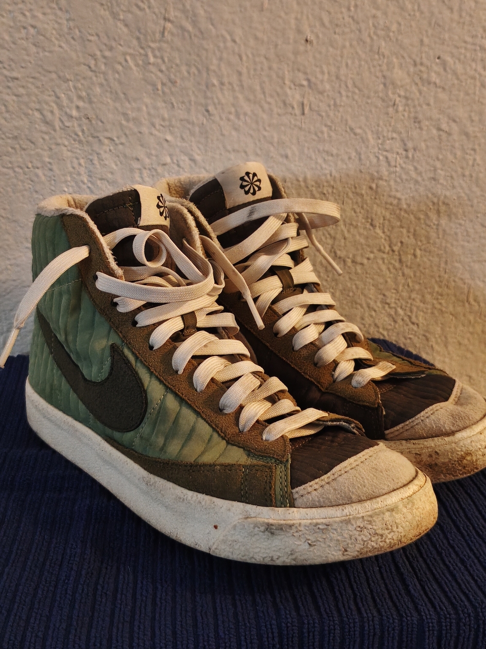 Woman's Nike Blazer Mid 77 GS Oil Green Hightop Sneakers.